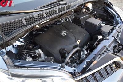 2017 Toyota Sienna XLE Premium 7-Passenger  4dr Mini-Van! Back Up Camera! Blind Spot Monitor! Parking Assist! DVD Player! Bluetooth! Heated Leather Seats! Powered Liftgate! Powered Sliding Doors! Stow-Away Rear Seats! - Photo 35 - Portland, OR 97266