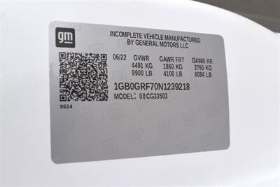 2022 Chevrolet Express 3500  Service Utility Truck!**APPOINTMENT ONLY**Automatic Transmission! Rear Wheel Drive! Service Body! Lockable Tool Compartments! Enclosed Upper Storage! Heavy Duty Suspension! Stability Control! - Photo 32 - Portland, OR 97266