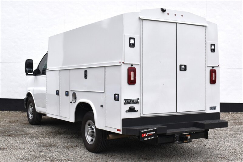 2022 Chevrolet Express 3500  Service Utility Truck!**APPOINTMENT ONLY**Automatic Transmission! Rear Wheel Drive! Service Body! Lockable Tool Compartments! Enclosed Upper Storage! Heavy Duty Suspension! Stability Control!