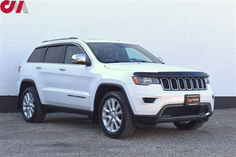 2017 Jeep Grand Cherokee Limited  4X4 4dr SUV! Back Up Camera! Parking Assist! Navigation! Eco & Sport Modes! Bluetooth! Full Heated Leather Seats! Snow/Sand/Mud/Rock Drive Modes! Sunroof!