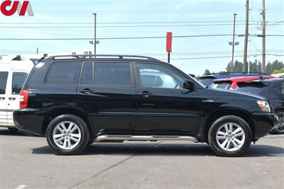 2006 Toyota Highlander Hybrid  AWD 4dr SUV! 3rd Row Seats! Leather Seats! Sunroof! Tow Hitch! All Weather Floor Mats! Cruise Control! JBL Sound! - Photo 6 - Portland, OR 97266