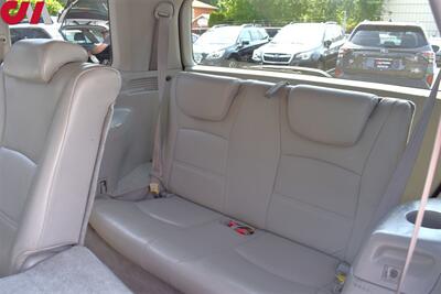 2006 Toyota Highlander Hybrid  AWD 4dr SUV! 3rd Row Seats! Leather Seats! Sunroof! Tow Hitch! All Weather Floor Mats! Cruise Control! JBL Sound! - Photo 19 - Portland, OR 97266