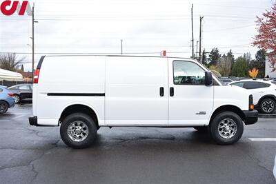 2006 Chevrolet Express 3500 3500 3dr Van Payload Capacity 3,270lbs! Towing Capacity 9,400lbs! Stability Control! Traction Control! USB & AUX Input! Bluetooth! Leather Seats! Hitch Insert f/Towing! New Tires Cosmo El Tigre AT! - Photo 6 - Portland, OR 97266
