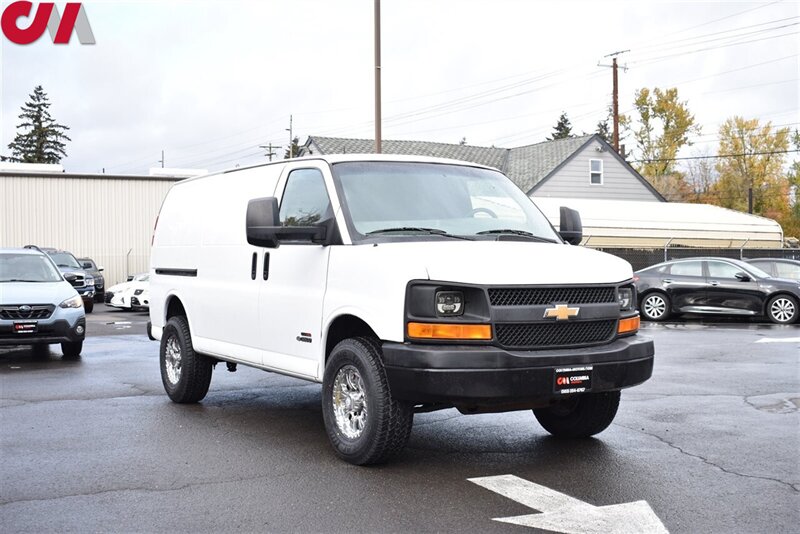 2006 Chevrolet Express 3500  3500 3dr Van Payload Capacity 3,270lbs! Towing Capacity 9,400lbs! Stability Control! Traction Control! USB & AUX Input! Bluetooth! Leather Seats! Hitch Insert f/Towing! New Tires Cosmo El Tigre AT!