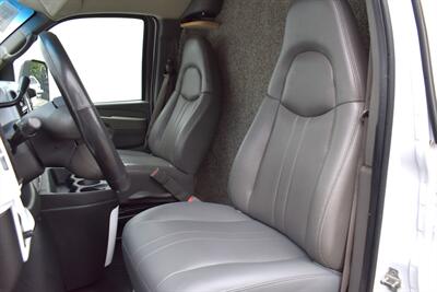 2006 Chevrolet Express 3500  3500 3dr Van! Payload Capacity 3,270lbs! Towing Capacity 9,400lbs! Stability Control! Traction Control! USB & AUX Input! Bluetooth! Leather Seats! Hitch Insert f/Towing! - Photo 11 - Portland, OR 97266