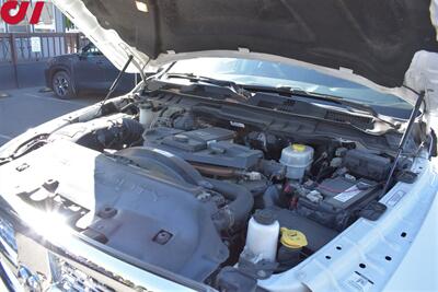 2017 RAM 2500 Laramie 4x4 4dr Crew Cab 6.3 ft. SB Pickup**BY APPOINTMENT ONLY**Back-Up & Cargo Camera! Bluetooth! Tow Pkg! GPS Nav! Vented & Heated Leather Seats! BakFlip MX4 Bed Cover! Front & Back Lightbar! - Photo 30 - Portland, OR 97266