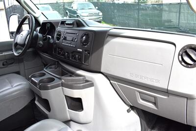 2017 Ford E-350 SD 2dr  Van!**APPOINTMENT ONLY**V10 Power! Dually! Service Body w/ Tool Compartments! Enclosed Upper Box! Work Ready! - Photo 12 - Portland, OR 97266