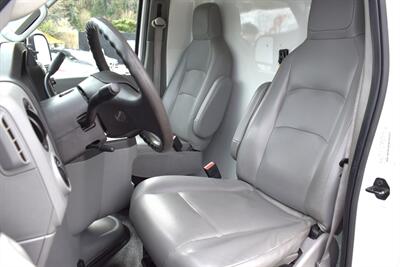 2017 Ford E-350 SD 2dr  Van!**APPOINTMENT ONLY**V10 Power! Dually! Service Body w/ Tool Compartments! Enclosed Upper Box! Work Ready! - Photo 11 - Portland, OR 97266