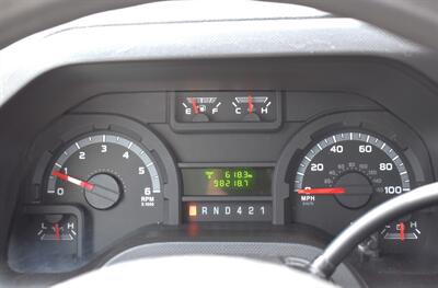 2017 Ford E-350 SD 2dr  Van!**APPOINTMENT ONLY**V10 Power! Dually! Service Body w/ Tool Compartments! Enclosed Upper Box! Work Ready! - Photo 17 - Portland, OR 97266