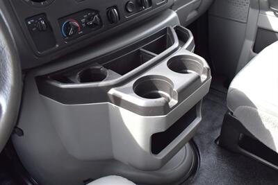 2017 Ford E-350 SD 2dr  Van!**APPOINTMENT ONLY**V10 Power! Dually! Service Body w/ Tool Compartments! Enclosed Upper Box! Work Ready! - Photo 20 - Portland, OR 97266