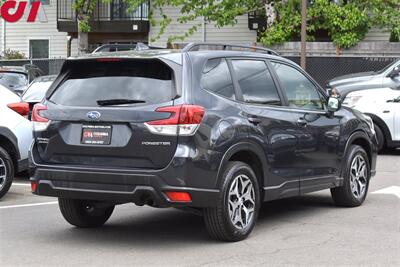 2019 Subaru Forester Premium  AWD 4dr Crossover! EyeSight Assist Tech! Blind Spot Monitor! X-Mode! SI-Drive! Back Up Cam! Apple CarPlay! Android Auto! Heated Seats! Sunroof! Roof Rails! Trunk Cargo Cover! - Photo 5 - Portland, OR 97266