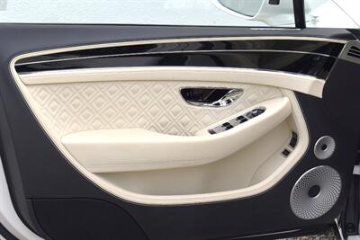 2021 Bentley Continental GT V8  AWD 2dr Coupe**BY APPOINTMENT ONLY**Adaptive Air Suspension! Rotating Display! 360° Camera System! Naim Premium Audio! Heated & Ventilated Massaging Seats! Heads-Up Display! - Photo 23 - Portland, OR 97266