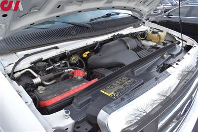 2016 Ford E-350 SD  2dr 138 in. WB DRW Cutaway Chassis**BY APPOINTMENT ONLY** Secure, Weather-Protected Cargo Space! Bulkhead Partition! Cruise Control! Bluetooth/USB/Aux-In! Shelving Storage! - Photo 22 - Portland, OR 97266