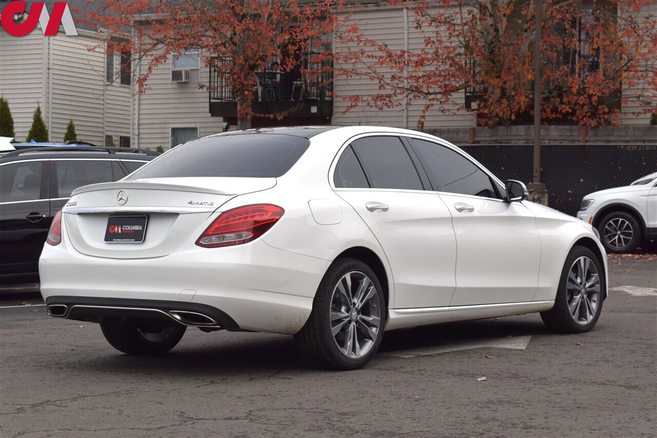 2016 Mercedes Benz C 300 Luxury 4MATIC photo 3