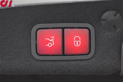 2016 Mercedes-Benz C 300 Luxury 4MATIC  AWD 4dr Sedan! Back Up Camera! Parking Assist! Navigation! Bluetooth! Eco & Sport Drive Modes! Sunroof! Leather Interior! - Photo 32 - Portland, OR 97266