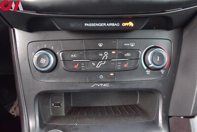 2018 Ford Focus SE  4dr Hatchback! Back-Up Camera! Bluetooth w/ Steering Wheel Controls! Heated Seats! Traction Control! All Weather Floor Mats! - Photo 19 - Portland, OR 97266