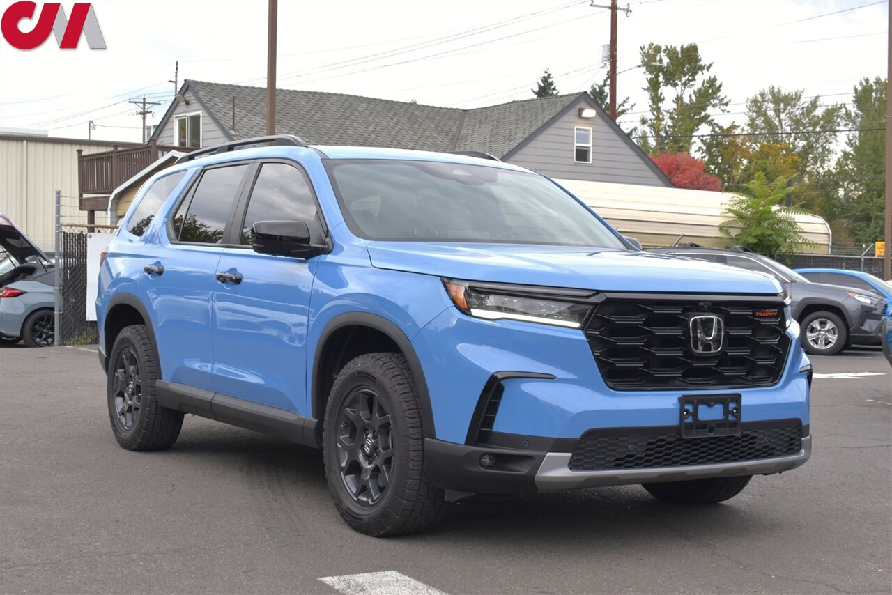 2025 Honda Pilot TrailSport  AWD 4dr SUV**BY APPOINTMENT ONLY** 3rd-Row Seats! Back Up Cam! Side View Cameras! Blind Spot Monitor! Bluetooth! Heated Leather Seats! Snow/Trail/Sand Modes! Pano-Sunroof! - Photo 1 - Portland, OR 97266