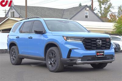 2025 Honda Pilot TrailSport  AWD 4dr SUV 3rd-Row Seats! Back Up Cam! Side View Cameras! Blind Spot Monitor! Bluetooth! Heated Leather Seats! Snow/Trail/Sand Modes! Pano-Sunroof! - Photo 1 - Portland, OR 97266