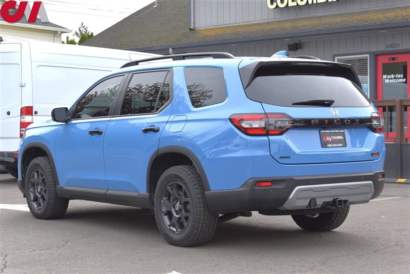 2025 Honda Pilot TrailSport  AWD 4dr SUV 3rd-Row Seats! Back Up Cam! Side View Cameras! Blind Spot Monitor! Bluetooth! Heated Leather Seats! Snow/Trail/Sand Modes! Pano-Sunroof!
