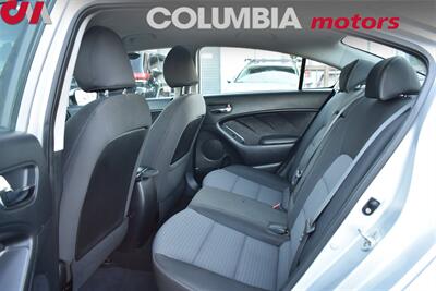 2015 Kia Forte LX 4dr Sedan 6A USB/Auxiliary Inputs! Bluetooth w/Voice Activation! Electronic Stability Control! Remote Keyless Entry! - Photo 21 - Portland, OR 97266