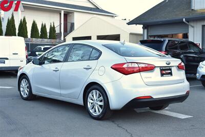 2015 Kia Forte LX  4dr Sedan 6A USB/Auxiliary Inputs! Bluetooth w/Voice Activation! Electronic Stability Control! Remote Keyless Entry! - Photo 2 - Portland, OR 97266