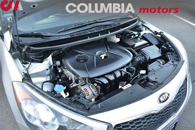 2015 Kia Forte LX 4dr Sedan 6A USB/Auxiliary Inputs! Bluetooth w/Voice Activation! Electronic Stability Control! Remote Keyless Entry! - Photo 25 - Portland, OR 97266