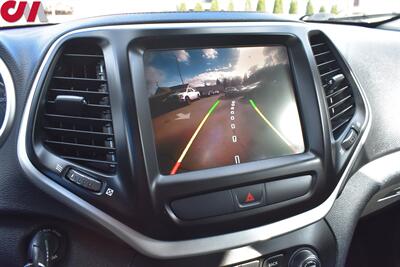 2017 Jeep Cherokee Trailhawk  Rear Differential locker! Bluetooth! Back Up Camera! Mud/Snow/Sport/Rock Drive Modes! All Weather Floor Mats! - Photo 17 - Portland, OR 97266