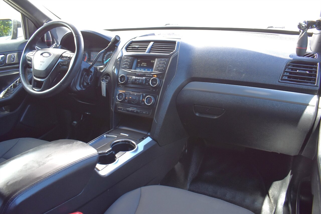 2018 Ford Explorer Police Interceptor Utility AWD 4dr SUV! Certified Calibration! Back Up Camera! Parking Assist! Bluetooth Connectivity! Setina Push Bumper! Spotlights! Cruise Control! - Photo 12 - Portland, OR 97266