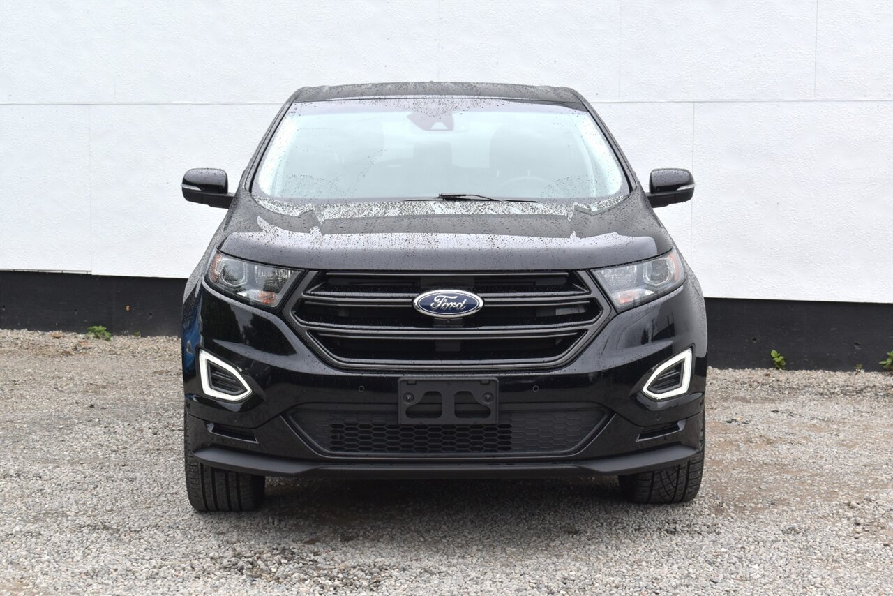 2018 Ford Edge Sport AWD! 4dr Crossover! Blind Spot Assist! Back Up Camera! Lane Keeping Assist! Cruise Control! Active Park Assist! Heated and Ventilated Seats! Bluetooth! - Photo 4 - Portland, OR 97266