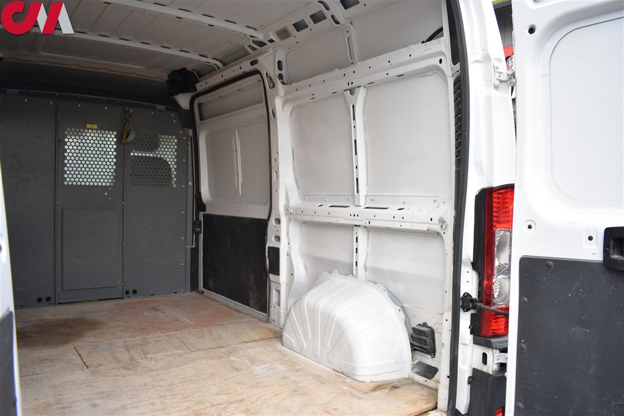 2018 RAM ProMaster Cargo Van Base photo 19