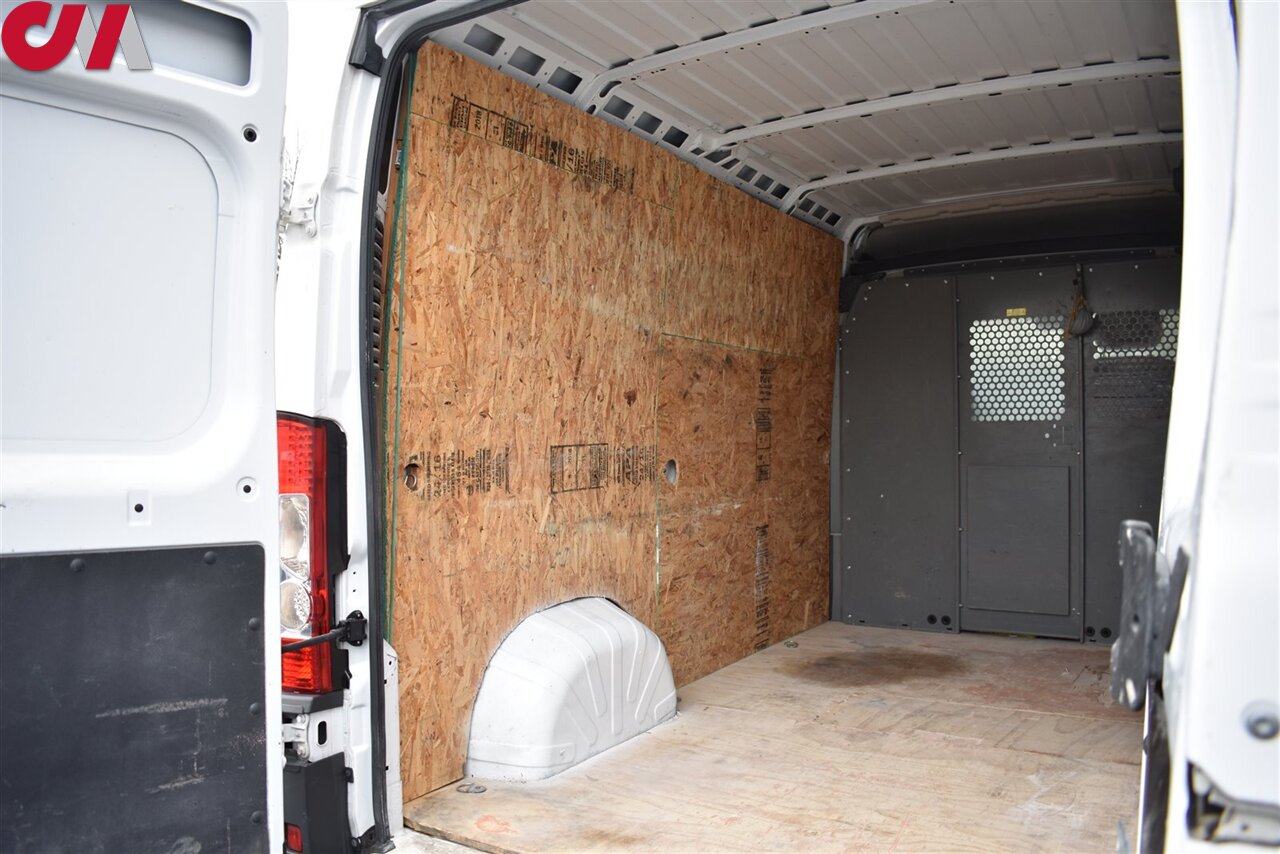 2018 RAM ProMaster Cargo Van Base photo 18