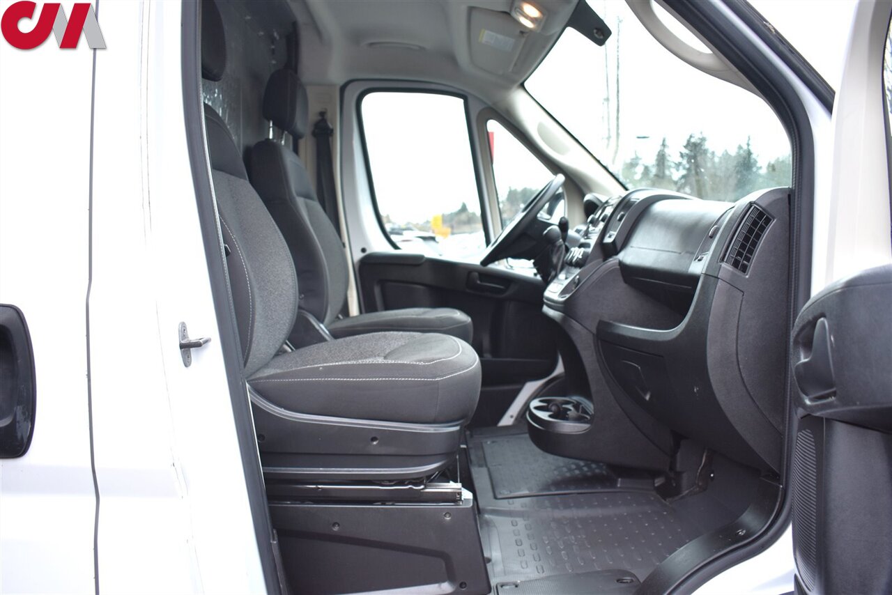 2018 RAM ProMaster Cargo Van Base photo 23