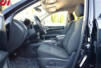 2019 Nissan Pathfinder SV  4X4 4dr SUV! 3rd-Row Seats! Back up Camera! Blind Spot Monitor! Bluetooth! 4WD Mode Selector! Tow/Haul Mode! - Photo 10 - Portland, OR 97266