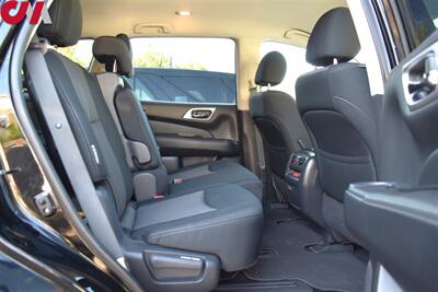 2019 Nissan Pathfinder SV  4X4 4dr SUV! 3rd-Row Seats! Back up Camera! Blind Spot Monitor! Bluetooth! 4WD Mode Selector! Tow/Haul Mode! - Photo 23 - Portland, OR 97266