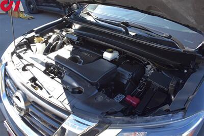 2019 Nissan Pathfinder SV  4X4 4dr SUV! 3rd-Row Seats! Back up Camera! Blind Spot Monitor! Bluetooth! 4WD Mode Selector! Tow/Haul Mode! - Photo 27 - Portland, OR 97266