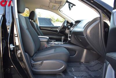 2019 Nissan Pathfinder SV  4X4 4dr SUV! 3rd-Row Seats! Back up Camera! Blind Spot Monitor! Bluetooth! 4WD Mode Selector! Tow/Haul Mode! - Photo 24 - Portland, OR 97266