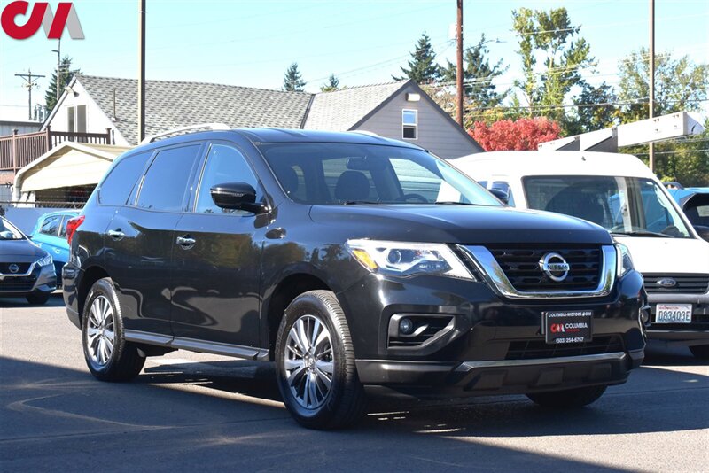 2019 Nissan Pathfinder SV  4X4 4dr SUV! 3rd-Row Seats! Back up Camera! Blind Spot Monitor! Bluetooth! 4WD Mode Selector! Tow/Haul Mode!