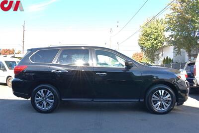 2019 Nissan Pathfinder SV  4X4 4dr SUV! 3rd-Row Seats! Back up Camera! Blind Spot Monitor! Bluetooth! 4WD Mode Selector! Tow/Haul Mode! - Photo 6 - Portland, OR 97266