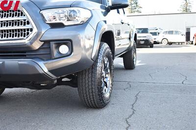 2016 Toyota Tacoma SR5 V6  4x2 4dr Double Cab 5.0ft SB Back-Up Cam! Bluetooth! Tow Hitch Insert! Truck Bed 400w/120v Outlet! Qi (wireless phone) Charging Station! ECT Power! - Photo 26 - Portland, OR 97266