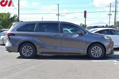 2021 Toyota Sienna LE 8-Passenger  AWD 4dr Mini-Van**BY APPOINTMENT ONLY** Toyota Safety Sense 2.0! Back Up Cam! Lane Assist! Collision Mitigation! Bluetooth! EV Drive Mode! Dynamic Radar Cruise Control! - Photo 7 - Portland, OR 97266