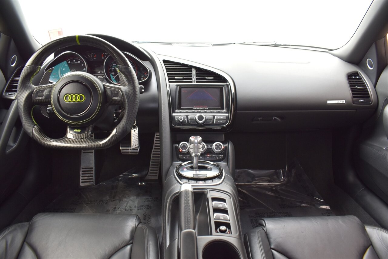 2014 Audi R8 5.2 quattro Spyder AWD 2dr Convertible 7A! 5.2L V10 Engine! Back Up Camera! Parking Sensors! Navigation! Heated Leather Seats! Bluetooth! Magnetic Ride Suspension! Bang & Olufsen Audio! - Photo 23 - Portland, OR 97266