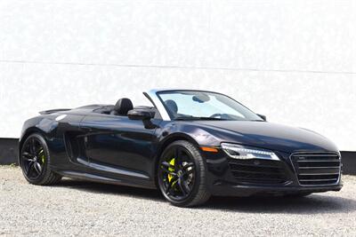 2014 Audi R8 5.2 quattro Spyder AWD 2dr Convertible 7A! 5.2L V10 Engine! Back Up Camera! Parking Sensors! Navigation! Heated Leather Seats! Bluetooth! Magnetic Ride Suspension! Bang & Olufsen Audio! - Photo 2 - Portland, OR 97266
