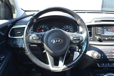 2016 Kia Sorento LX  AWD 4dr SUV! 3rd Row Seats! Back Up Camera! Parking Assist! Bluetooth! Center Locking Diff! Heated Seats! Bluetooth! Eco & Sport Drive Modes! - Photo 13 - Portland, OR 97266