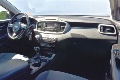 2016 Kia Sorento LX  AWD 4dr SUV! 3rd Row Seats! Back Up Camera! Parking Assist! Bluetooth! Center Locking Diff! Heated Seats! Bluetooth! Eco & Sport Drive Modes! - Photo 11 - Portland, OR 97266