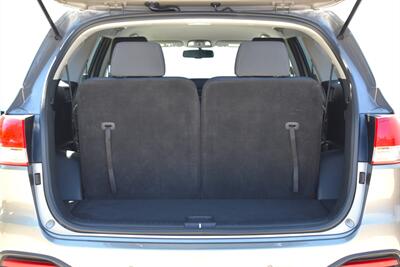 2016 Kia Sorento LX  AWD 4dr SUV! 3rd Row Seats! Back Up Camera! Parking Assist! Bluetooth! Center Locking Diff! Heated Seats! Bluetooth! Eco & Sport Drive Modes! - Photo 30 - Portland, OR 97266