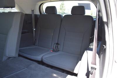 2016 Kia Sorento LX  AWD 4dr SUV! 3rd Row Seats! Back Up Camera! Parking Assist! Bluetooth! Center Locking Diff! Heated Seats! Bluetooth! Eco & Sport Drive Modes! - Photo 26 - Portland, OR 97266