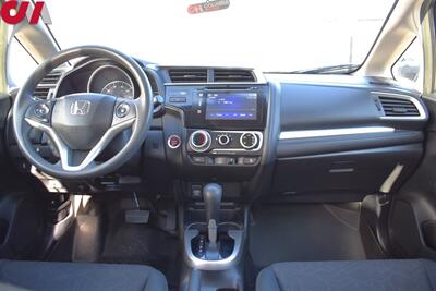 2015 Honda Fit EX  4dr Hatchback CVT! Back-Up Camera! Bluetooth w/ Steering Wheel Controls! Cruise Control! ECON Mode! 32MPG City! 38MPG Hwy! Sunroof! Trunk Cargo Cover! All Weather Floor Mats! - Photo 12 - Portland, OR 97266