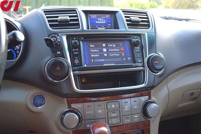 2013 Toyota Highlander Hybrid Limited  AWD 4dr SUV! 3rd Row Seats! Back Up Camera! Navigation! Bluetooth! Heated Leather Seats! Sunroof! Powered Liftgate! - Photo 18 - Portland, OR 97266