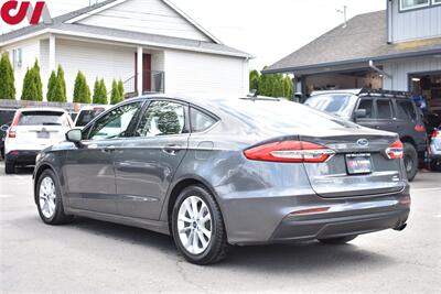 2019 Ford Fusion SE  4dr Sedan 34 Hwy MPG! Back Up Camera! Auto-Start/Stop Tech! Bluetooth w/Voice Activation! USB/Aux-In! Push Start! - Photo 2 - Portland, OR 97266