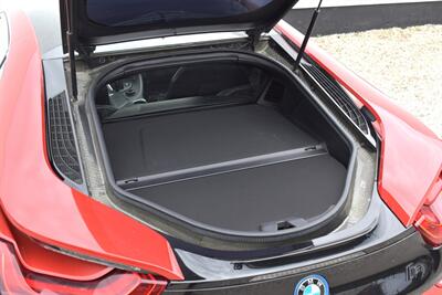 2017 BMW i8 Coupe 2D AWD 1.5L I3 Turbo Electric/Hybrid  AWD! eDrive Mode! Sport Mode! Carbon Fiber Body! Stability Control! ABS Brakes! Backup Camera! Navigation! Harman Kardon Sound! Leather Interior! Iconic Scissor Doors! - Photo 45 - Portland, OR 97266